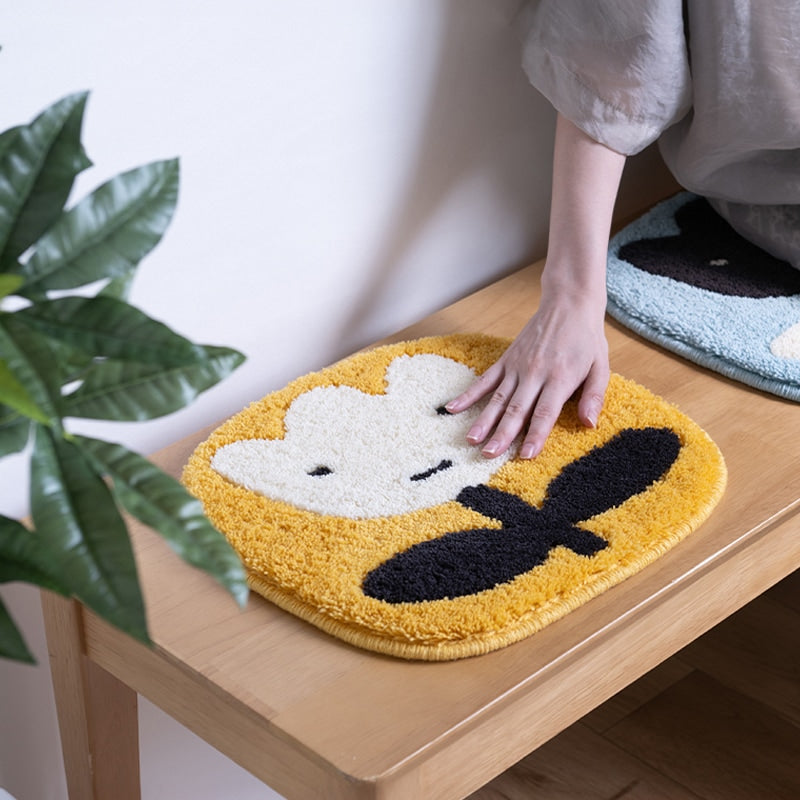 アツコマタノ チェアマット チューリップ 約32×35cm ブルー/イエロー