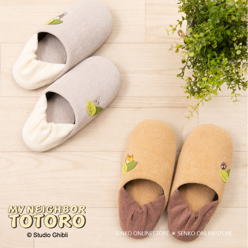 となりのトトロ スリッパ 約24.0cm おさんぽトトロ（グレー）/ネコバス（ベージュ）