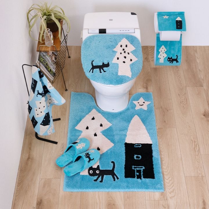 アツコマタノ 迷子のMEME BEBE トイレ5点セット ロングトイレマット+兼用フタカバー（普通便座＆温水洗浄・暖房便座兼用）+スリッパ+ペーパーホルダーカバー+ハンドタオル ブルー/アイボリー